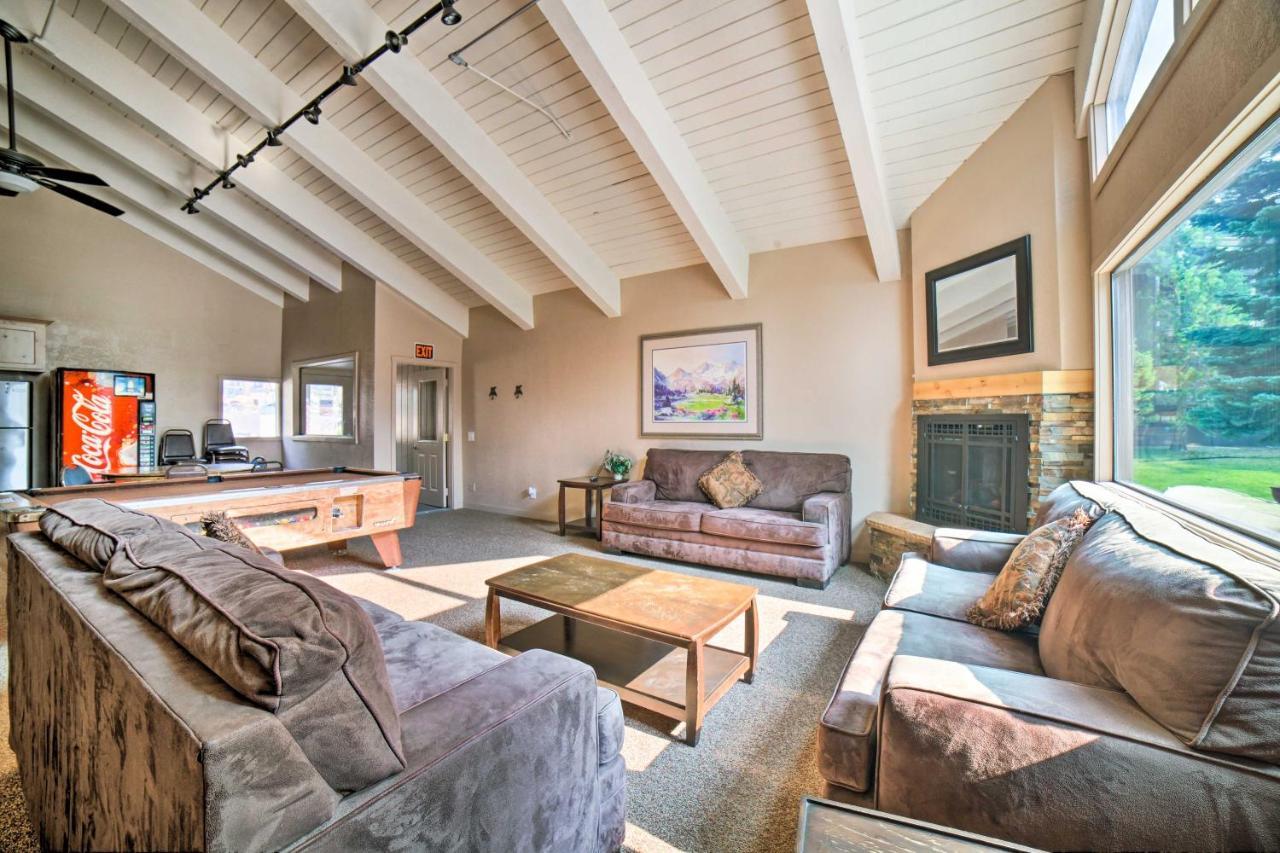 Ferienwohnung Mammoth Mtn Escape With Pool And Walk To Ski Lift Mammoth Lakes Exterior foto